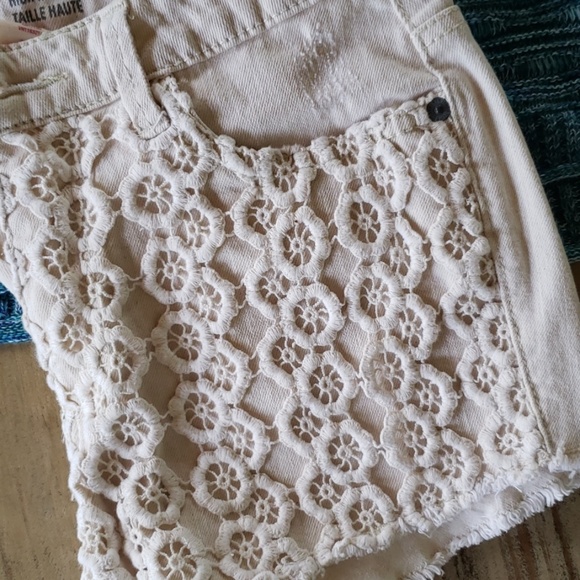 Cream High Rise Shorts - Picture 5 of 6